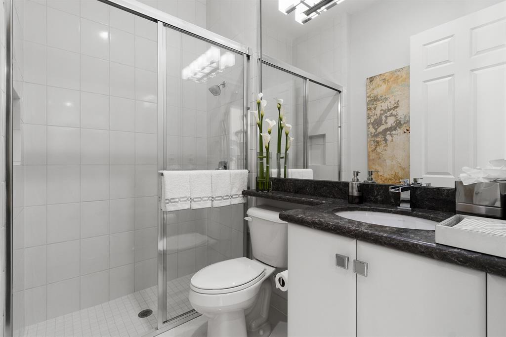 Valencia Cove - Residential