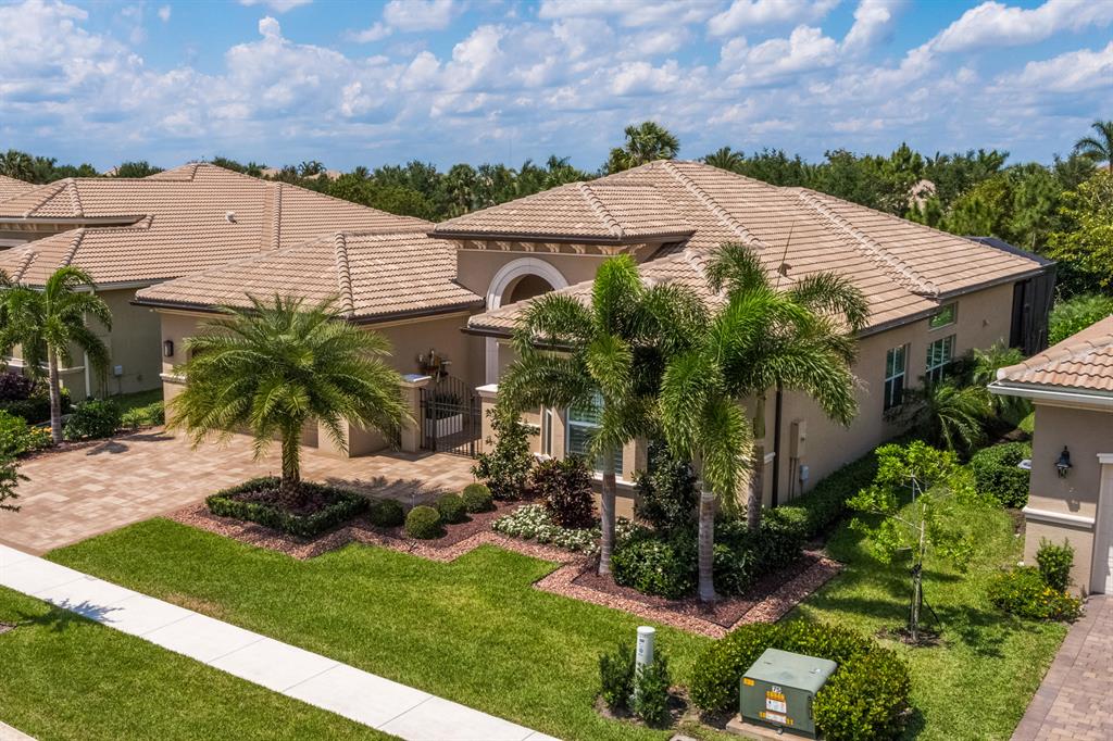 Valencia Cove - Residential