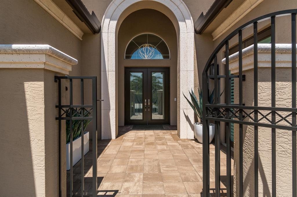 Valencia Cove - Residential