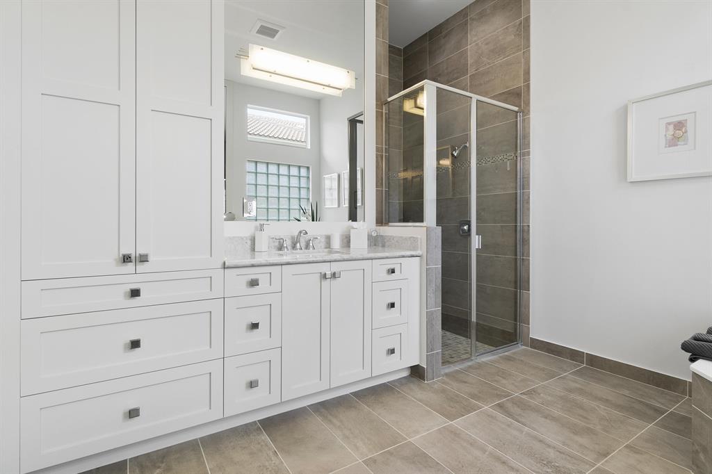 Valencia Cove - Residential