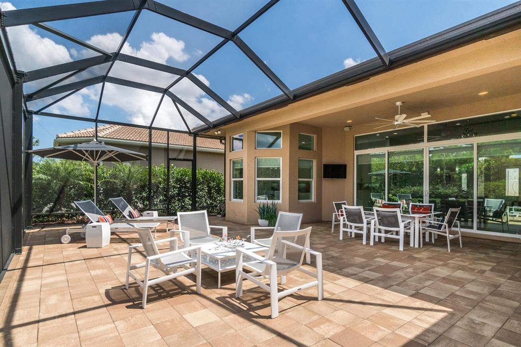 Valencia Cove - Residential