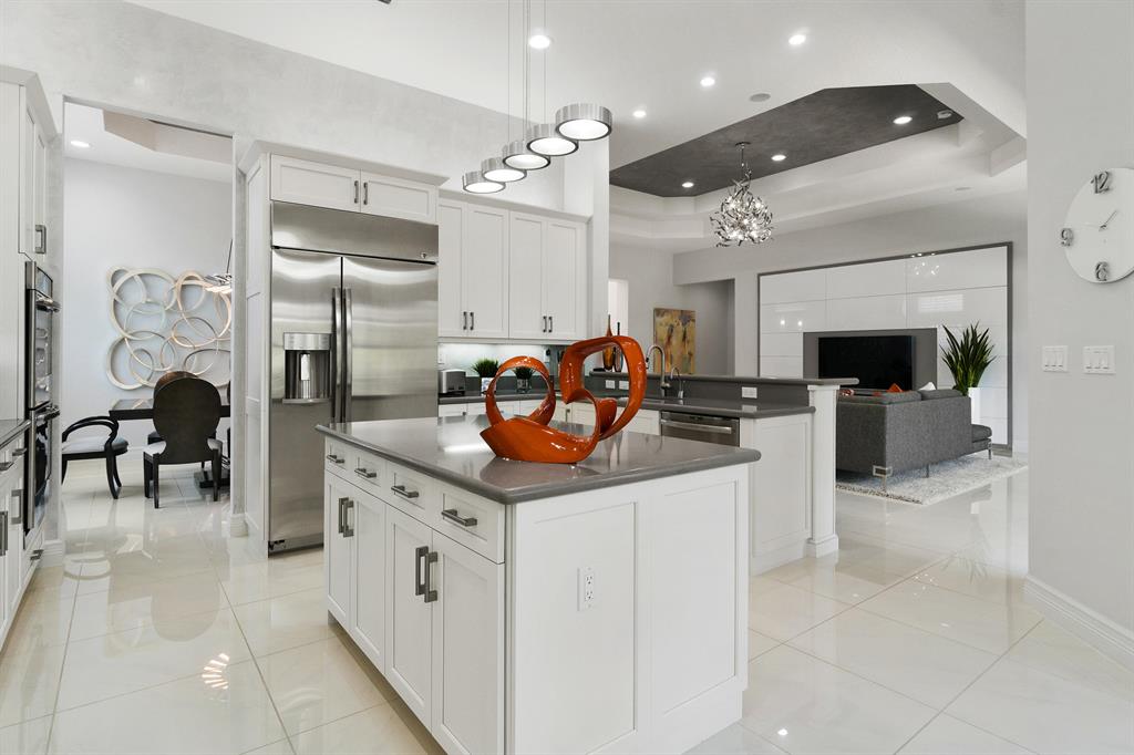 Valencia Cove - Residential