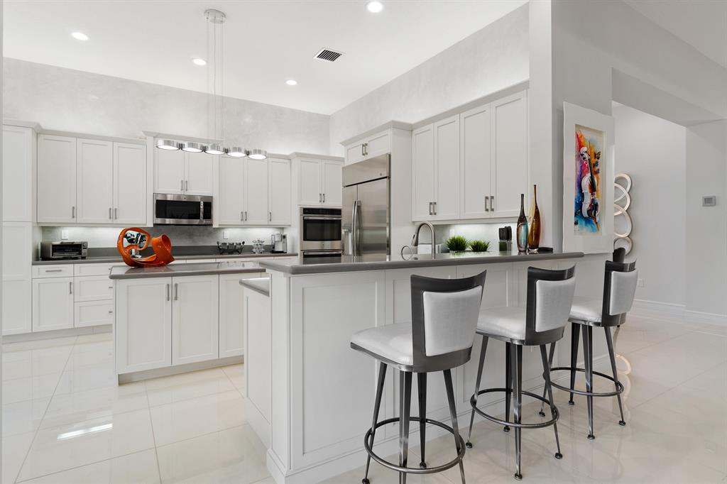 Valencia Cove - Residential