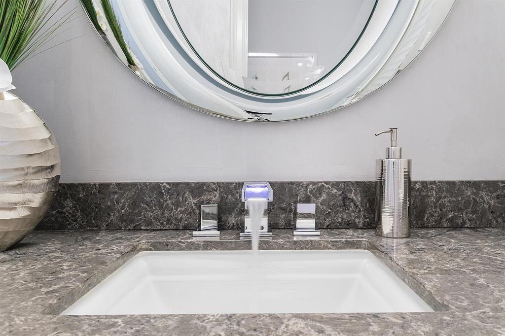 Valencia Cove - Residential