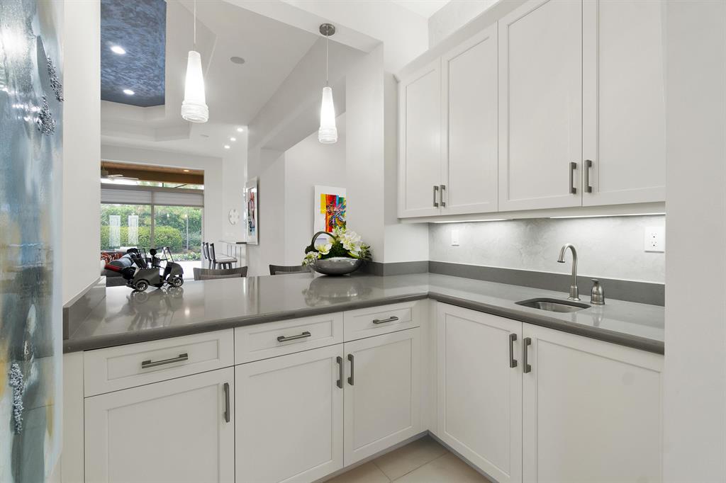 Valencia Cove - Residential