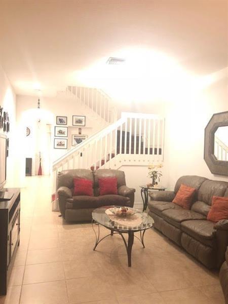 Julia Gardens - Residential Lease