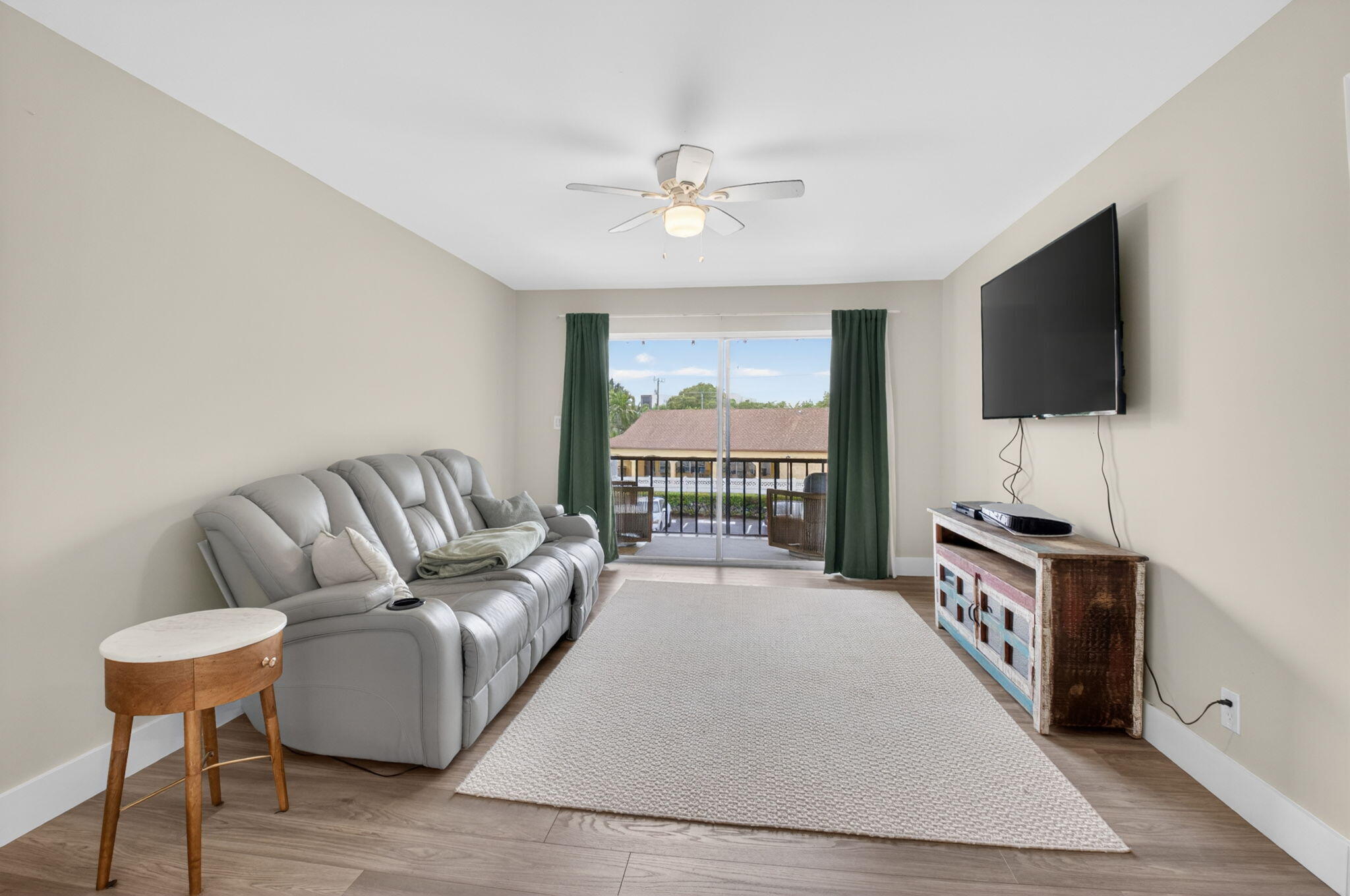 CASA DEL RIO CONDO - Residential