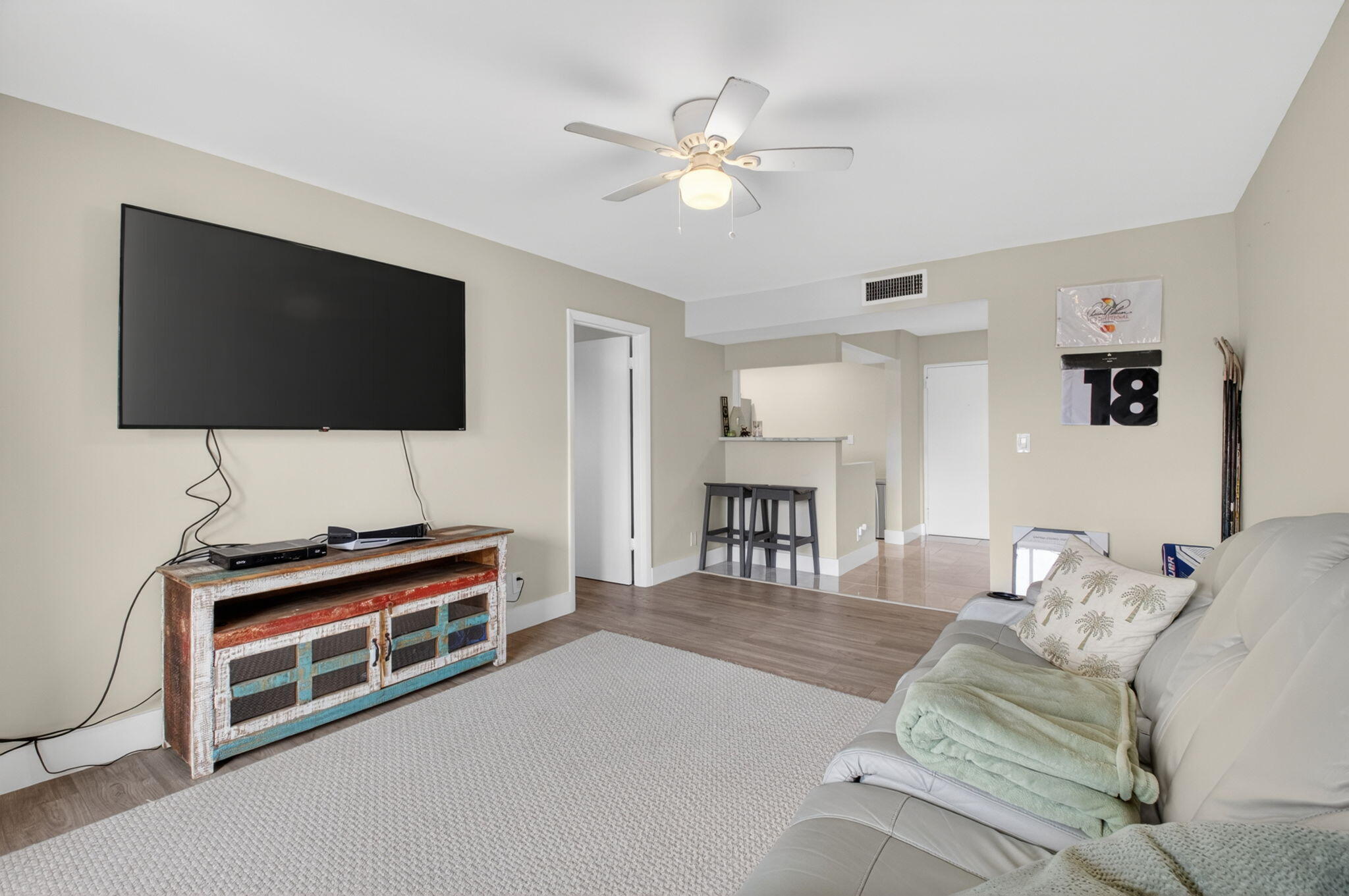 CASA DEL RIO CONDO - Residential