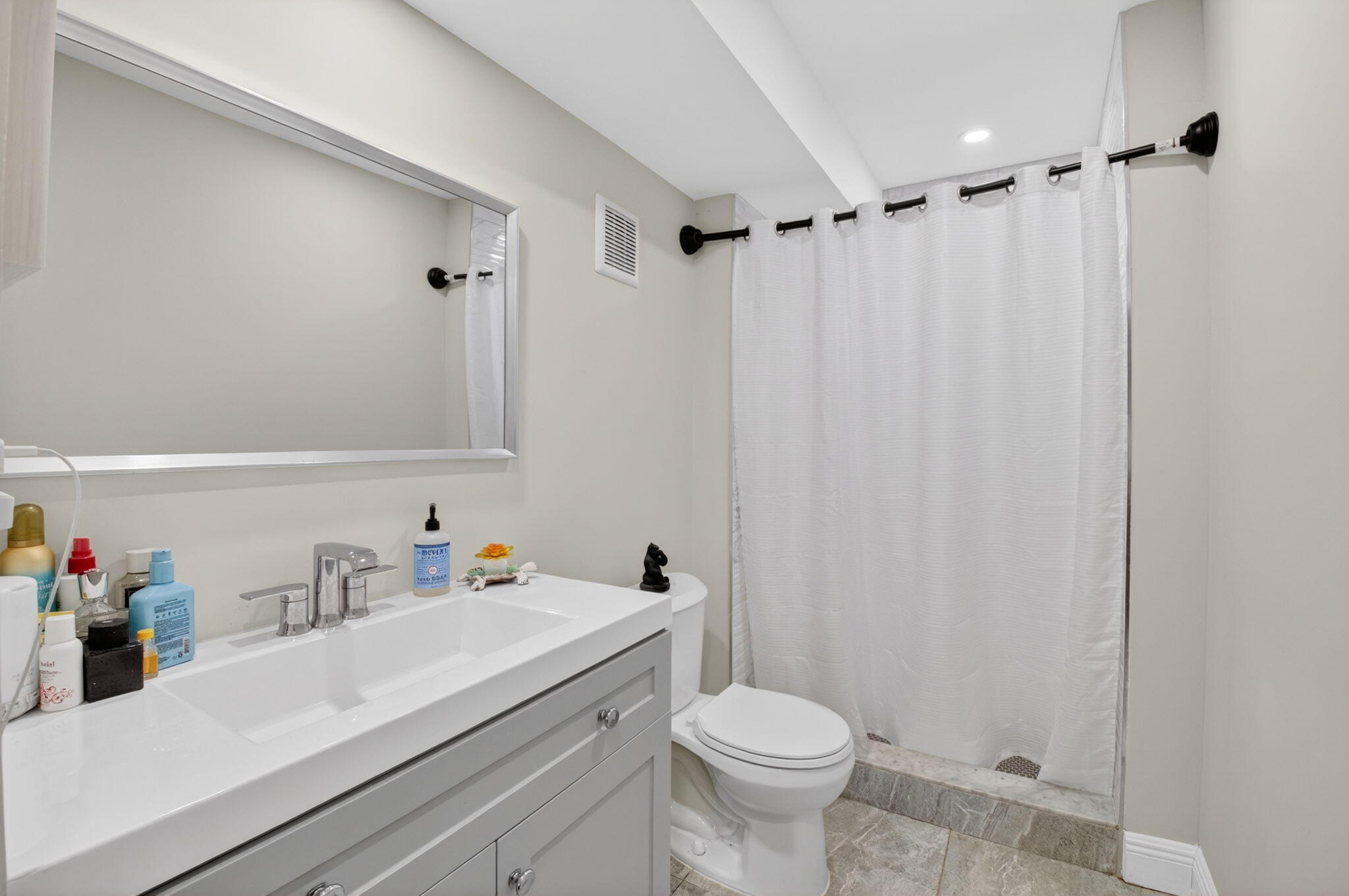 CASA DEL RIO CONDO - Residential