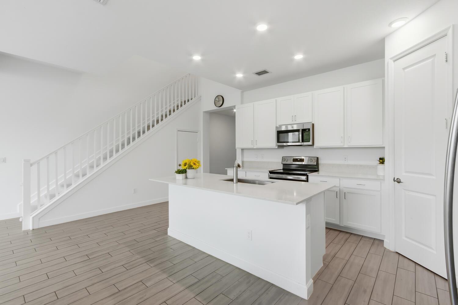 ANDALUCIA PUD PLAT 6 - Residential Lease