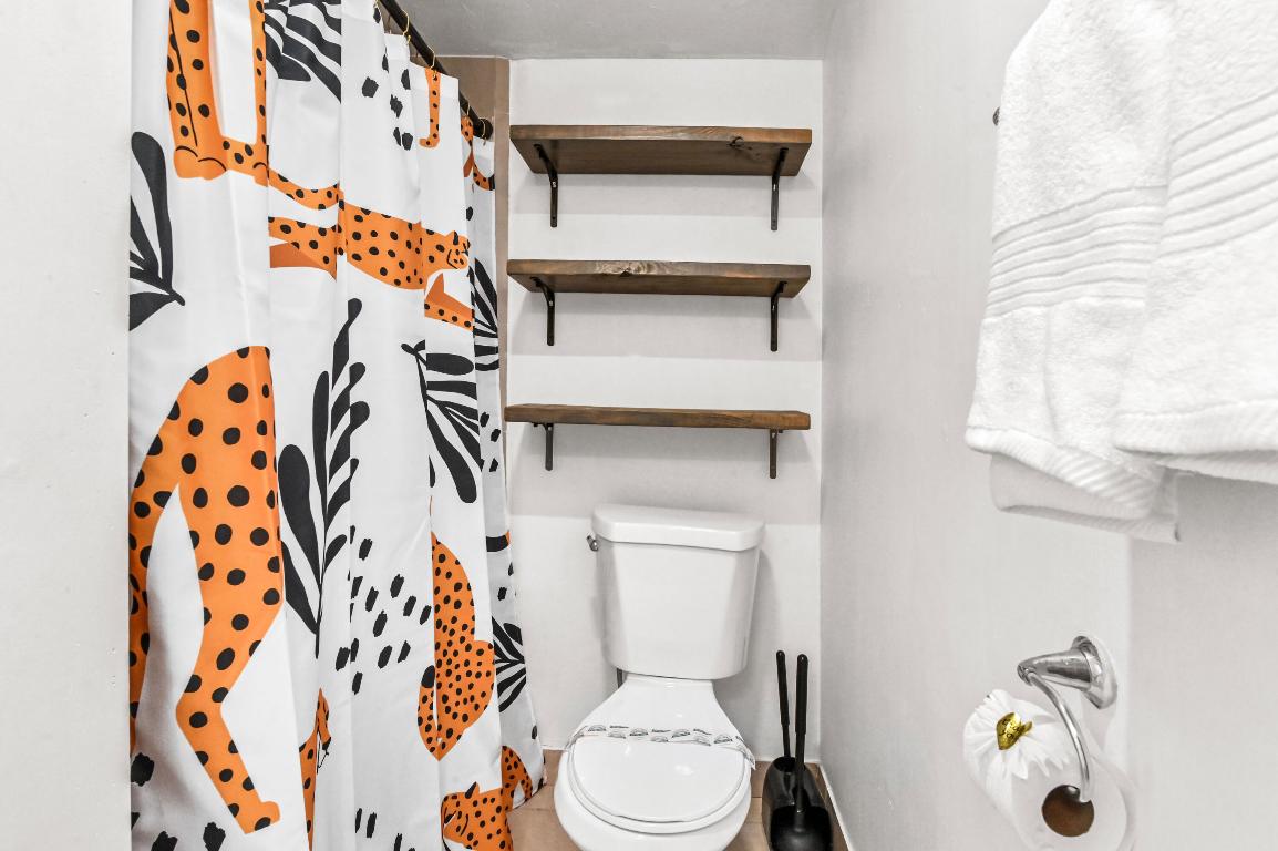 LANTANA HGTS PL 6 IN - Residential Lease