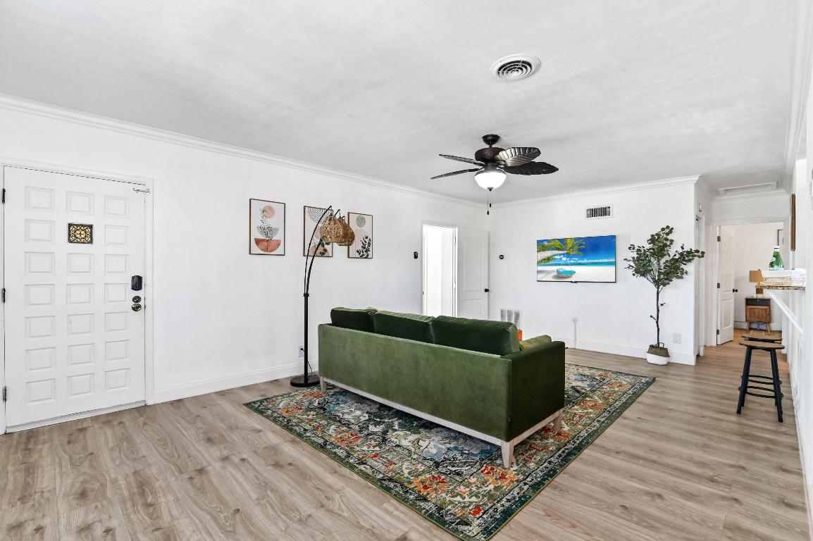 LANTANA HGTS PL 6 IN - Residential Lease