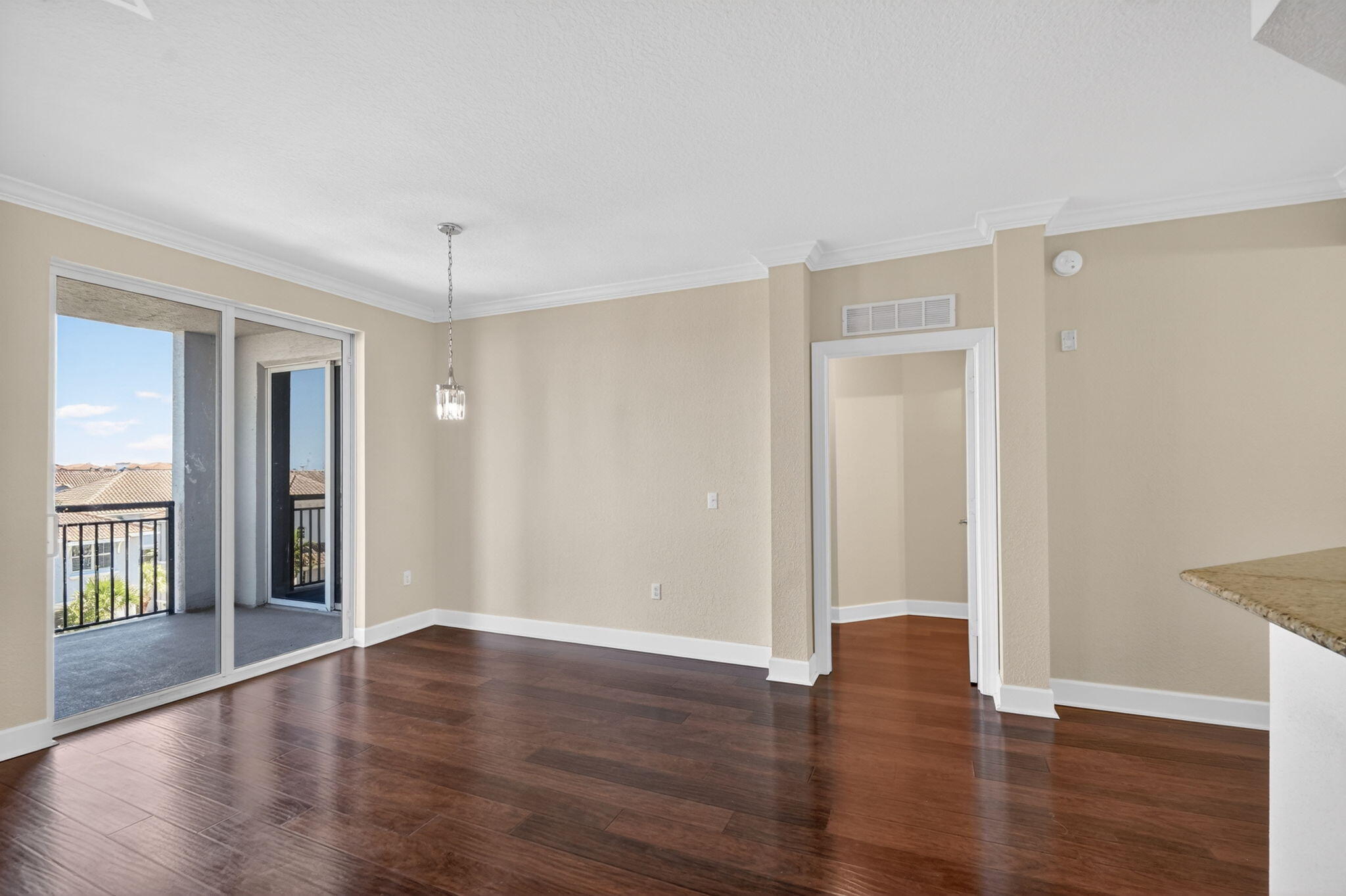 VIZCAYA LAKES CONDO - Residential