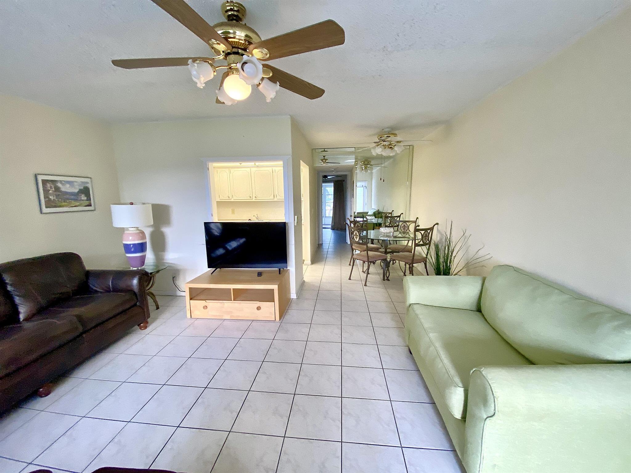 202 Oakridge M