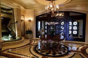 ONE WATERMARK PLACE OF TH - Residential