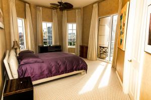 ONE WATERMARK PLACE OF TH - Residential