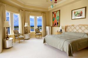 ONE WATERMARK PLACE OF TH - Residential