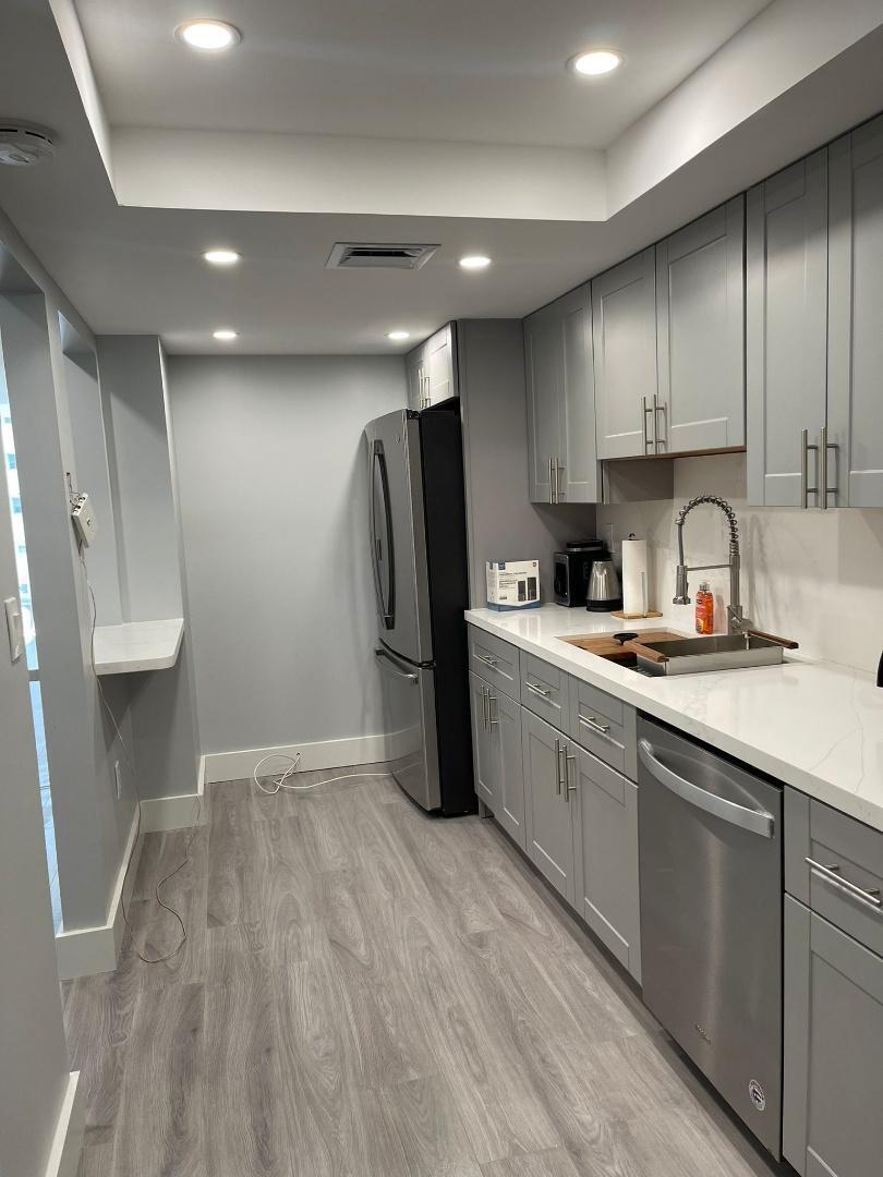 DEL PRADO MARINA - Residential Lease