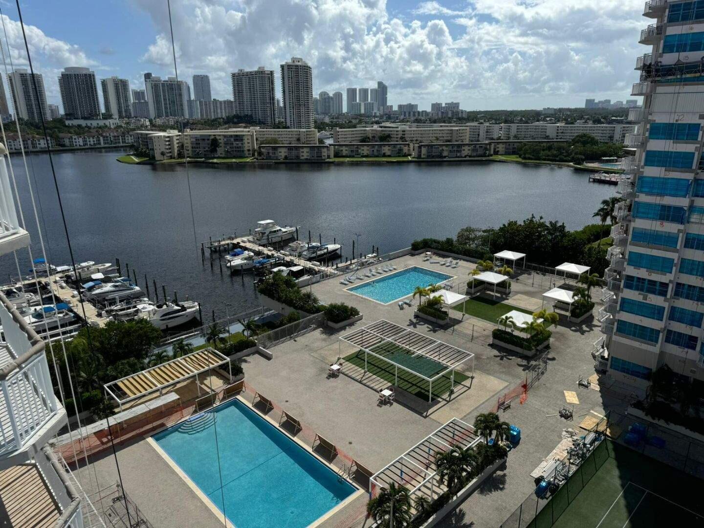 Del Prado on the Bay. A gated, resort style community, with valet parking and security 24/7. Newly renovated 2/2 with nice ocean, Intracostal view. Close to FIU, shopping, restaurants. Del Prado offers 2 Pools, Sauna, Gym, Salon, barbecue area, tennis courts, restaurant, and dry cleaners.