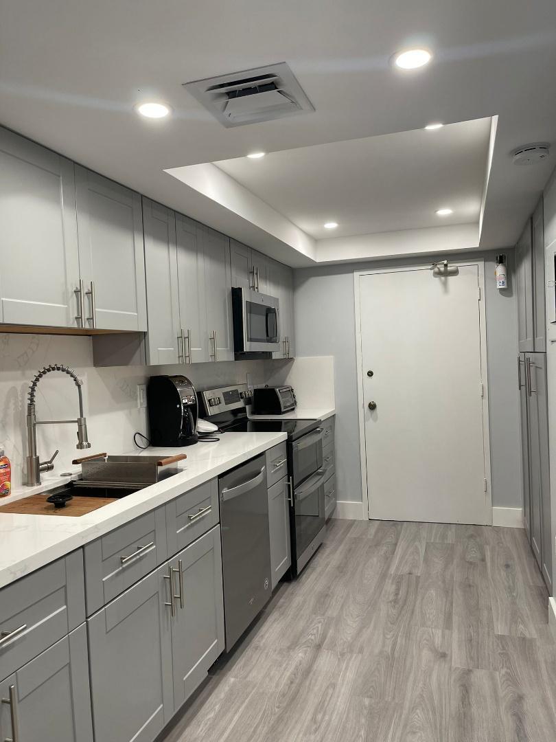 DEL PRADO MARINA - Residential Lease