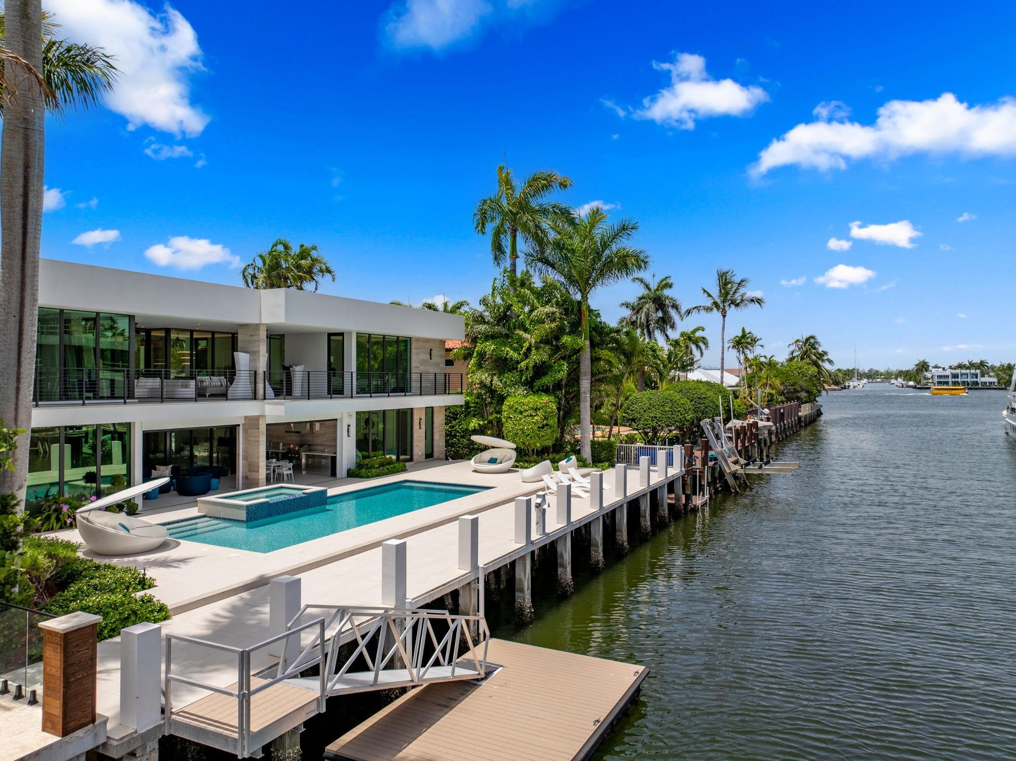 Lucille Island 37-19 B - Residential