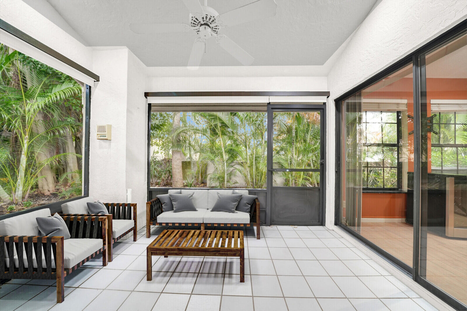 OAK HARBOUR 4 - Residential