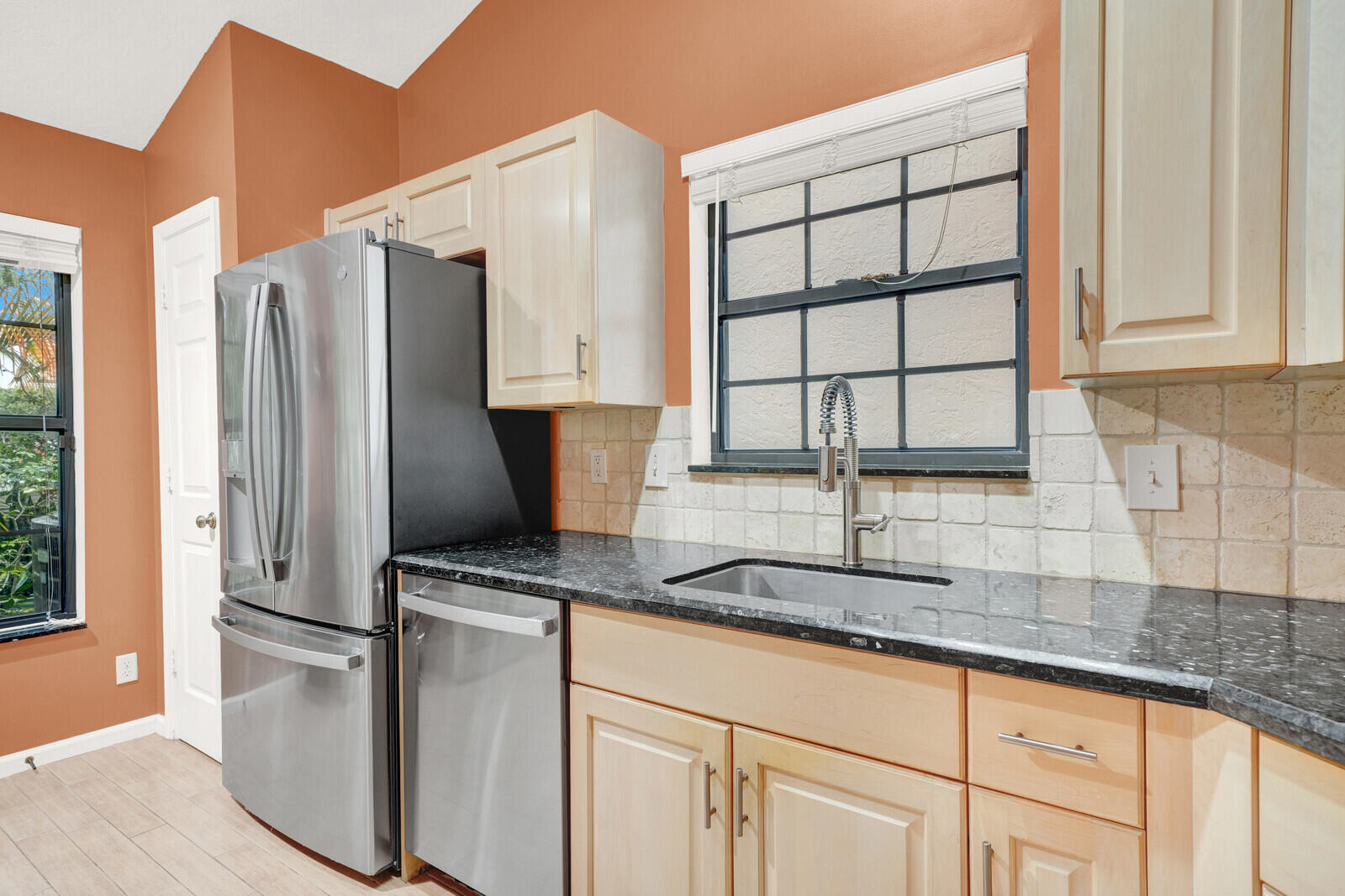 OAK HARBOUR 4 - Residential