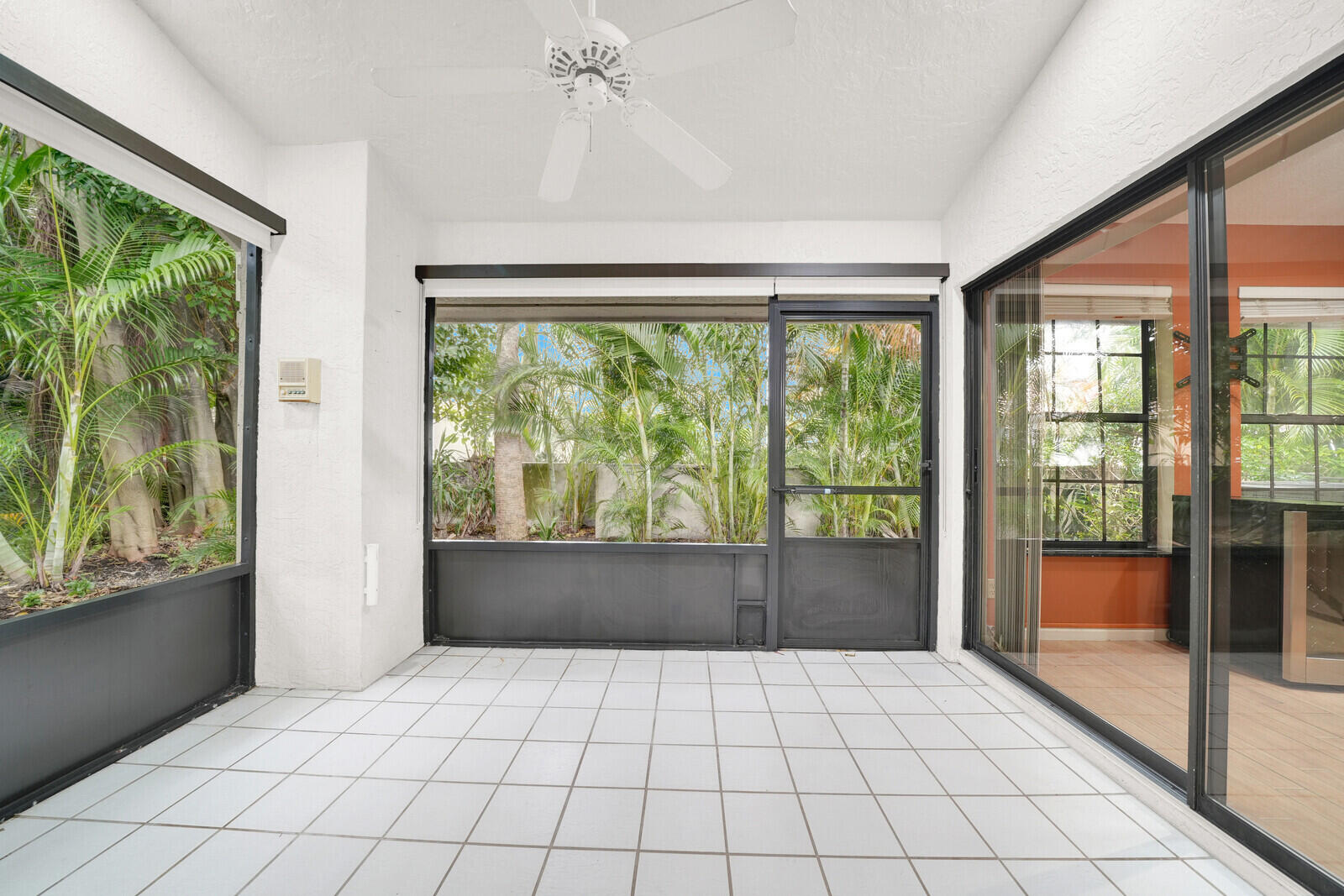 OAK HARBOUR 4 - Residential