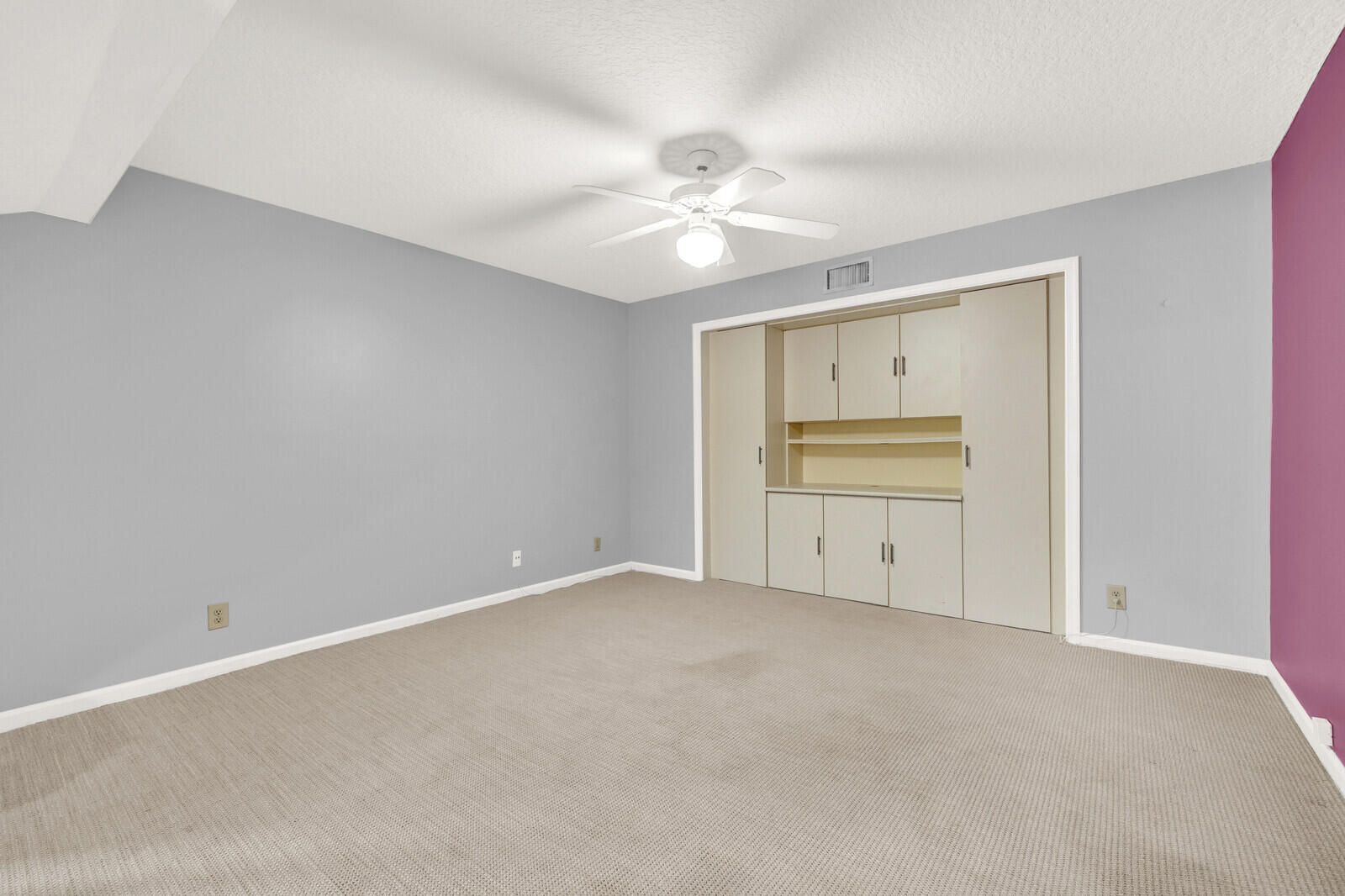 OAK HARBOUR 4 - Residential