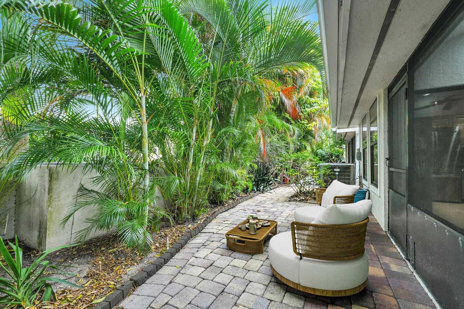 OAK HARBOUR 4 - Residential