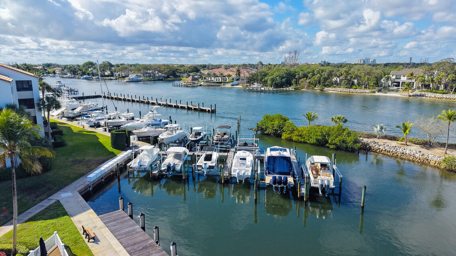 OAK HARBOUR 4 - Residential