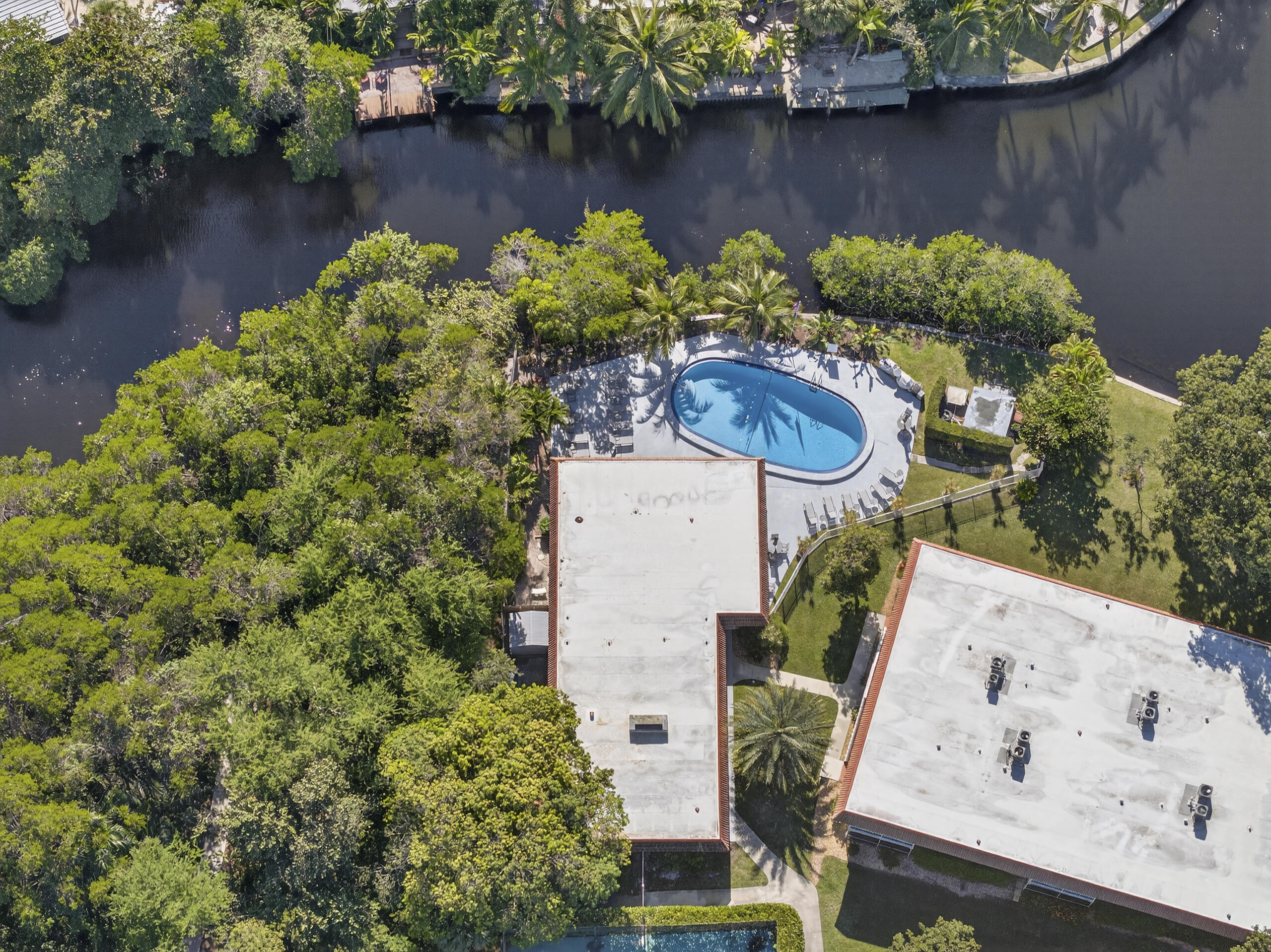 MANOR GROVE VILLAGE FOUR CONDO - Residential