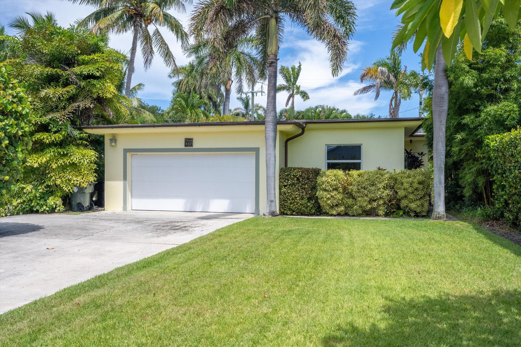 LAKE WORTH TOWN OF - Residential