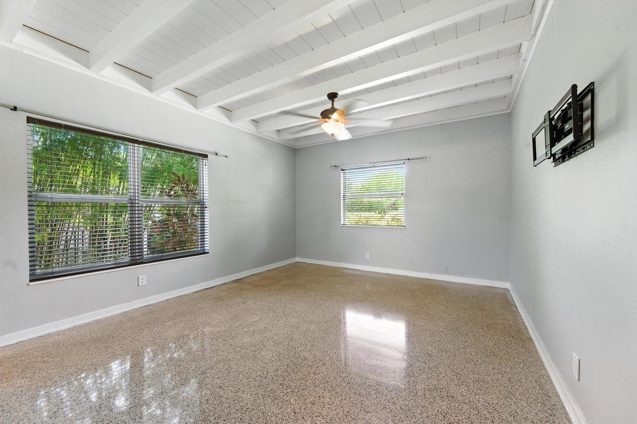 LAKE WORTH TOWN OF - Residential