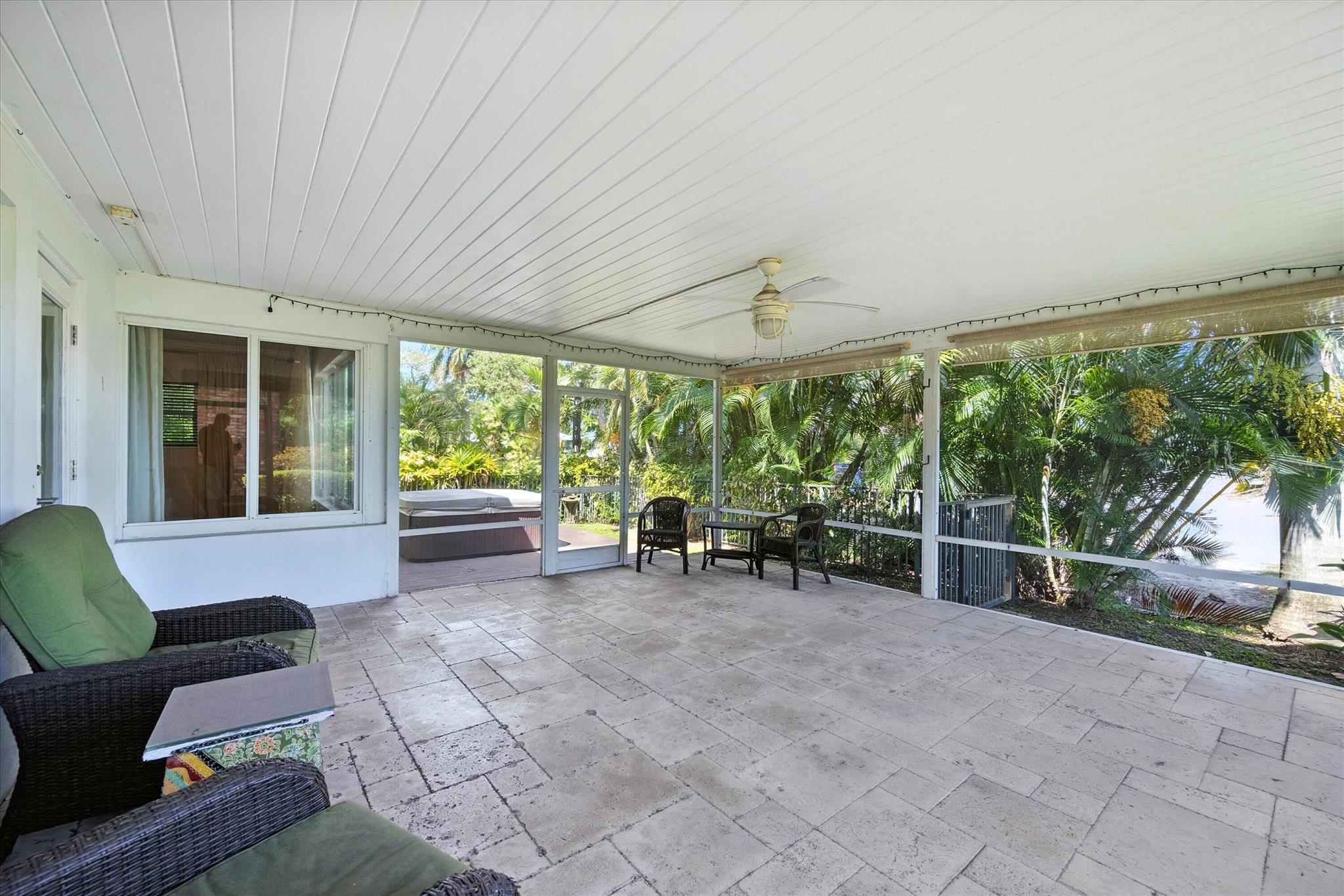 LAKE WORTH TOWN OF - Residential
