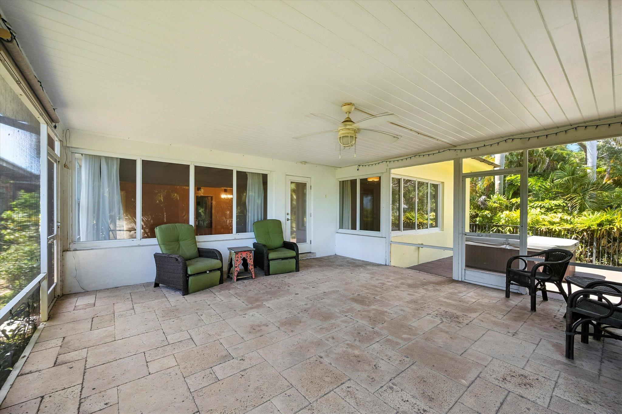 LAKE WORTH TOWN OF - Residential