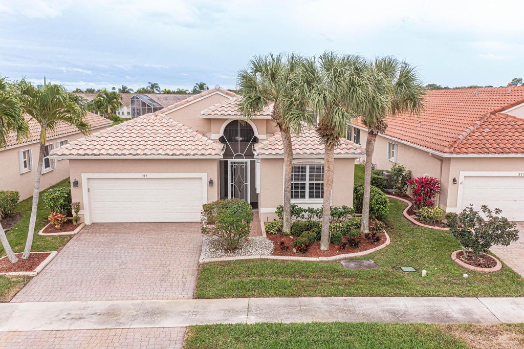 Photo of 319 NW Shoreview Drive, Port Saint Lucie, FL 34986 (MLS # R10948857)
