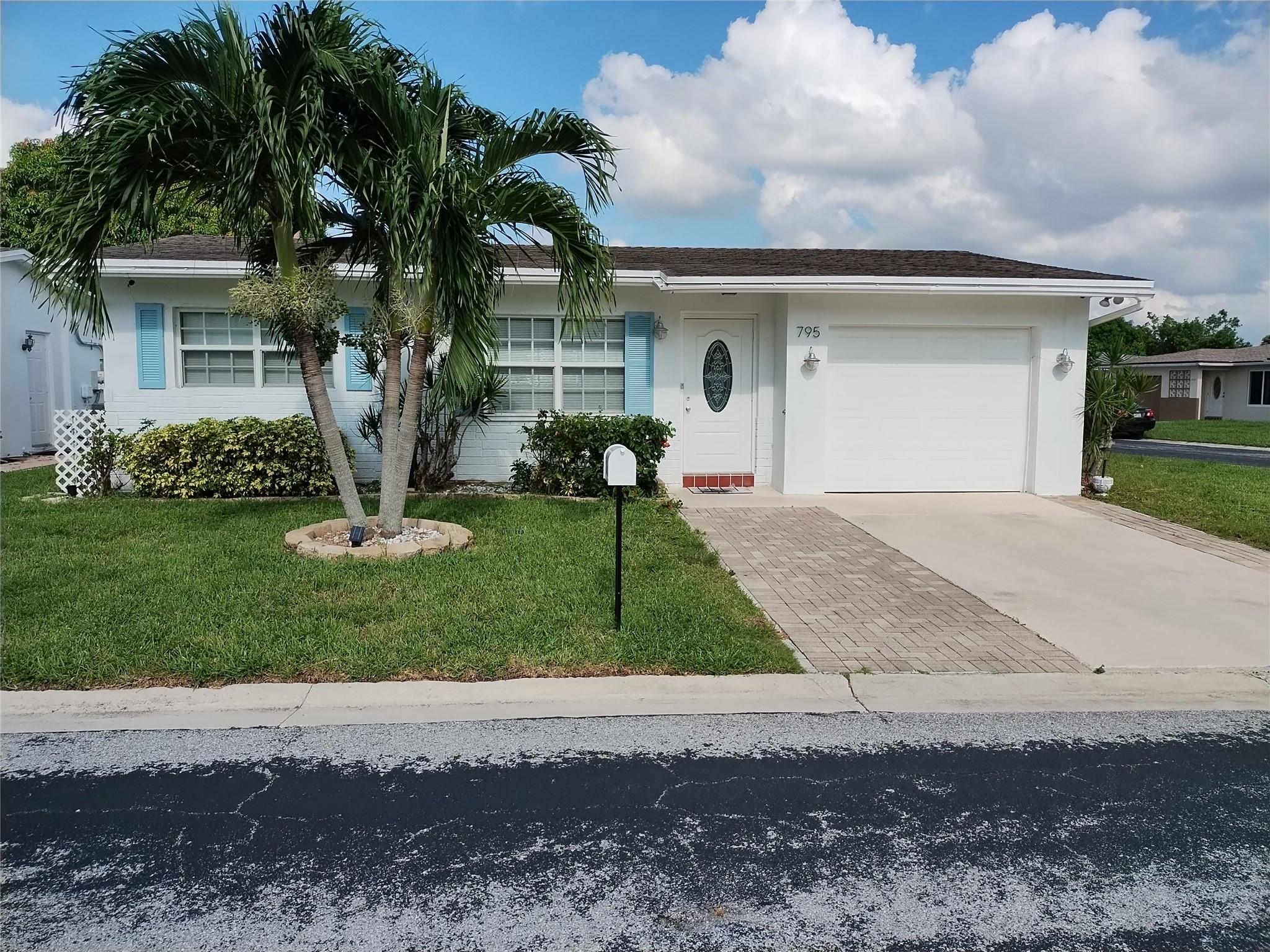 Paradise Gardens Sec 4 76 - Residential