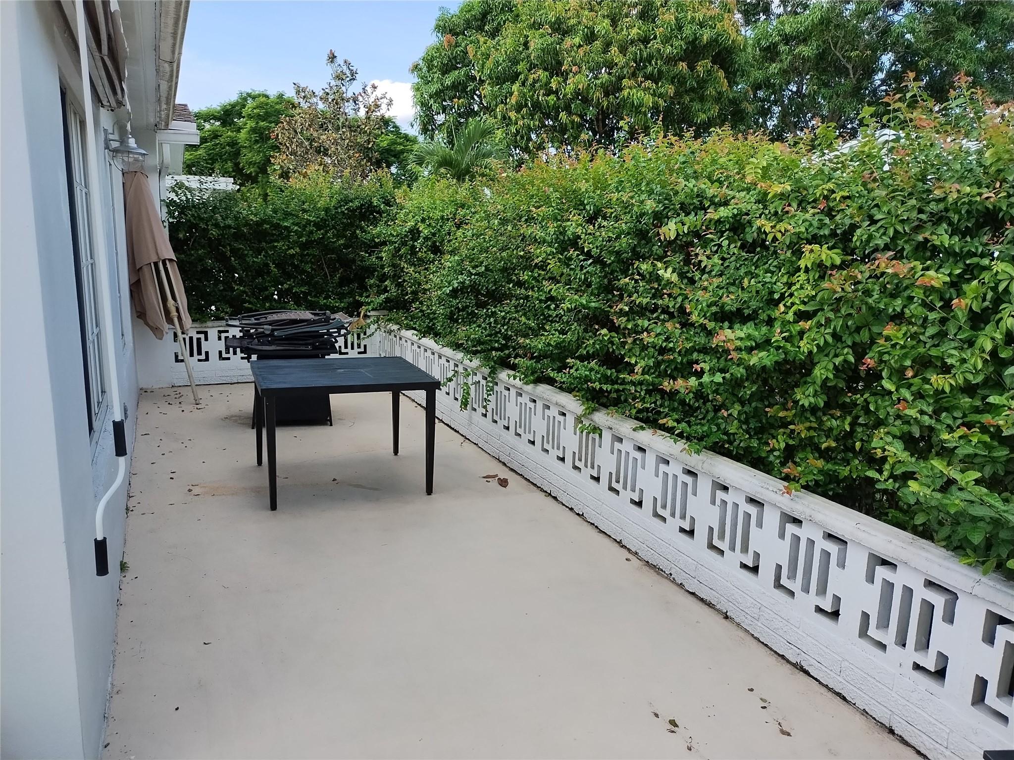 Paradise Gardens Sec 4 76 - Residential