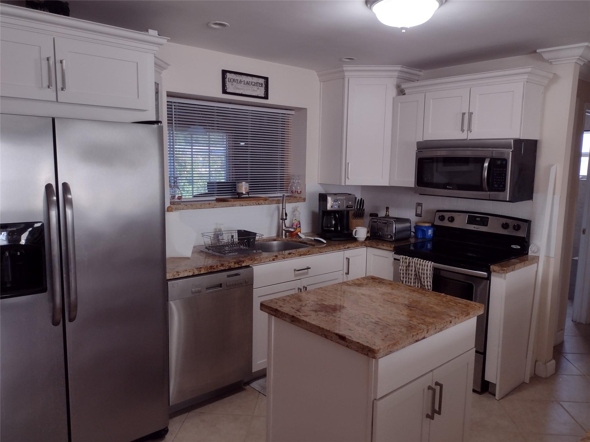 Paradise Gardens Sec 4 76 - Residential