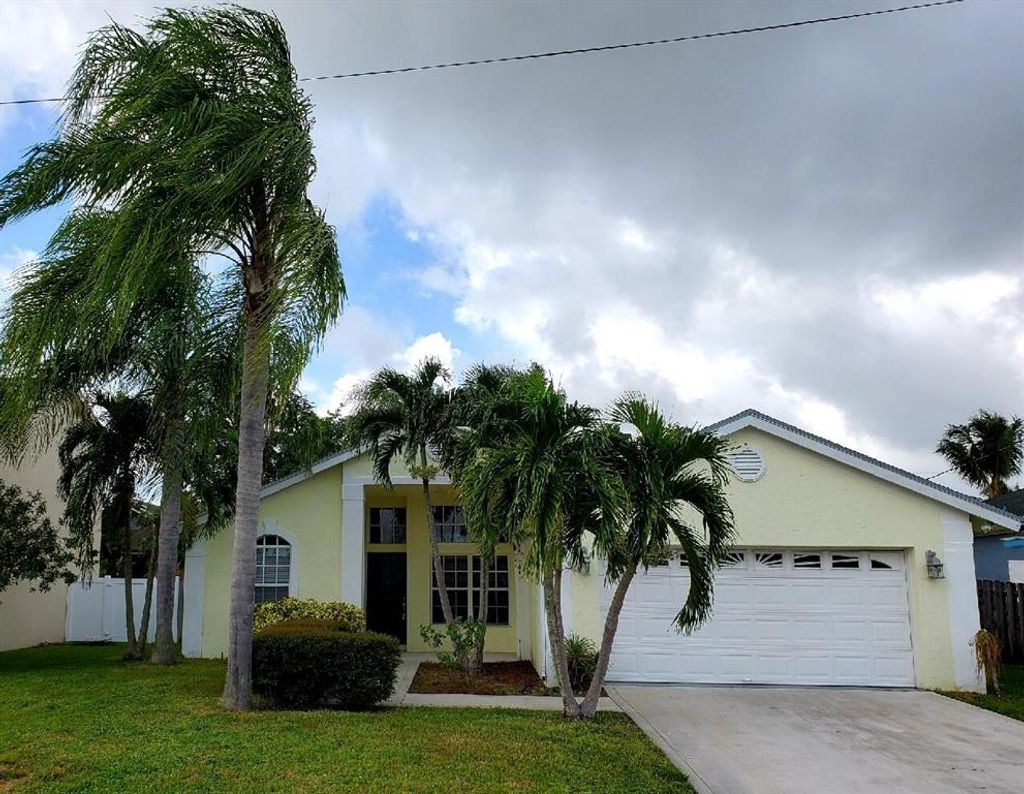 Photo of 6411 Mullin Street, Jupiter, FL 33458 (MLS # R10901072)