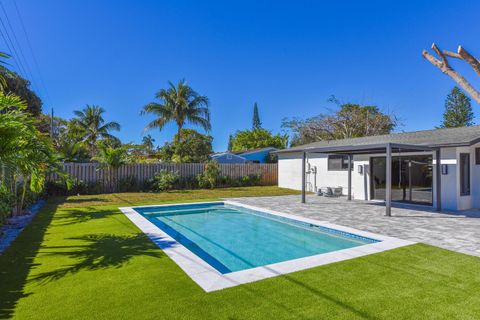 A home in Deerfield Beach