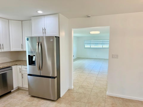 Tiny photo for 617 SE 8th Avenue, Deerfield Beach, FL 33441 (MLS # B26090047)