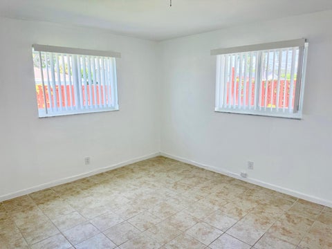 Tiny photo for 617 SE 8th Avenue, Deerfield Beach, FL 33441 (MLS # B26090047)