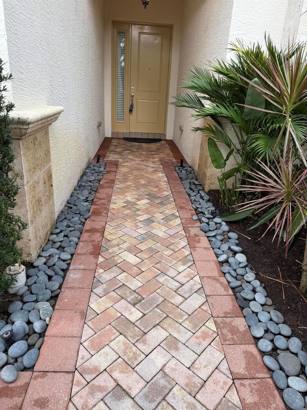 Photo of 16628 Gateway Bridge Drive, Delray Beach, FL 33446 (MLS # R11063443)