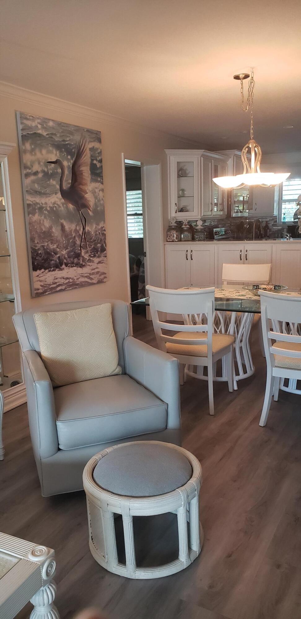 HUTCHINSON HOUSE WEST - Residential Lease