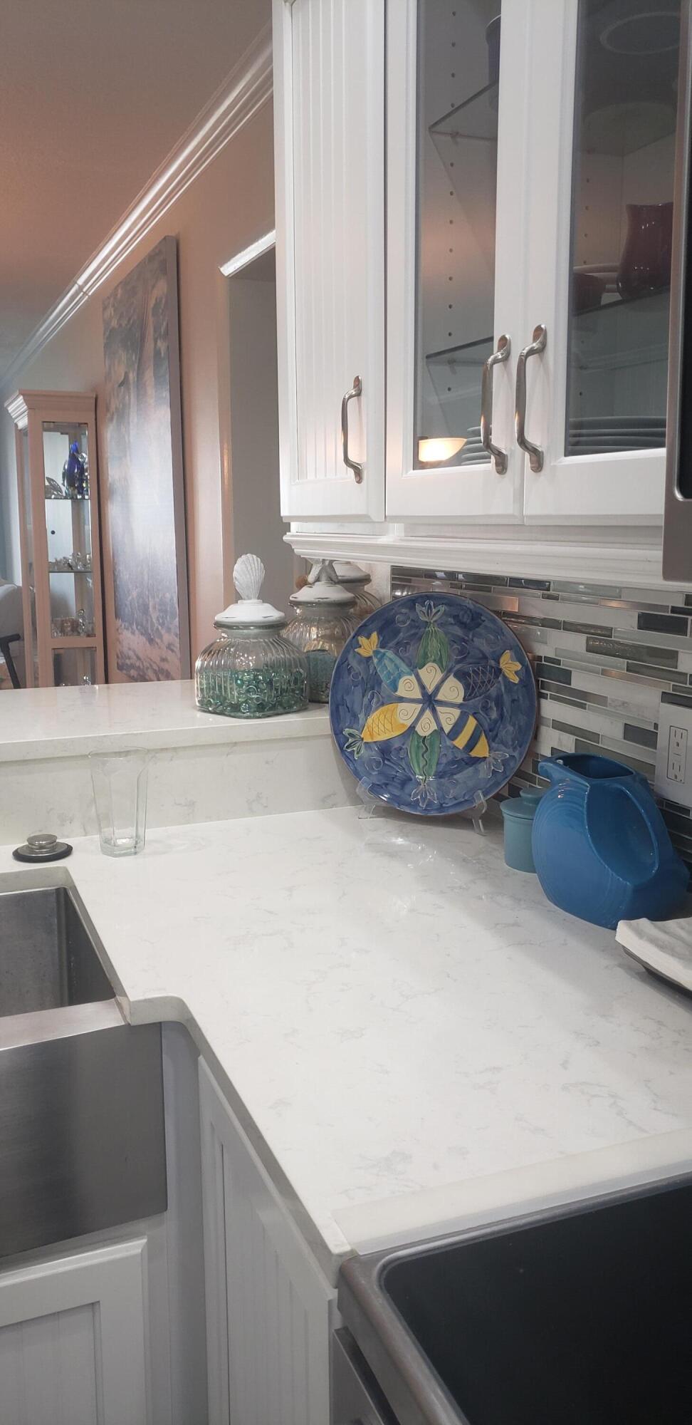 HUTCHINSON HOUSE WEST - Residential Lease