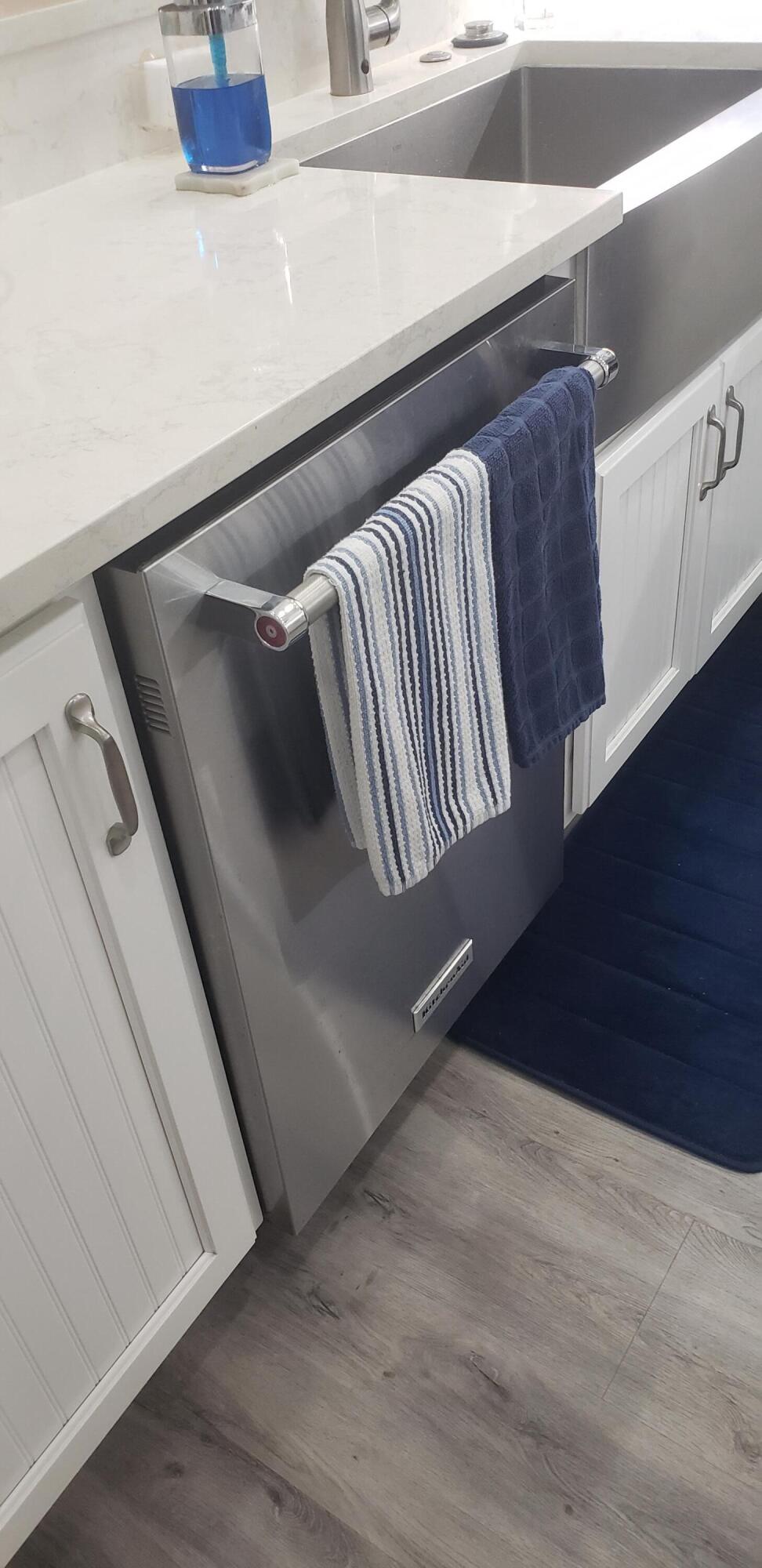 HUTCHINSON HOUSE WEST - Residential Lease