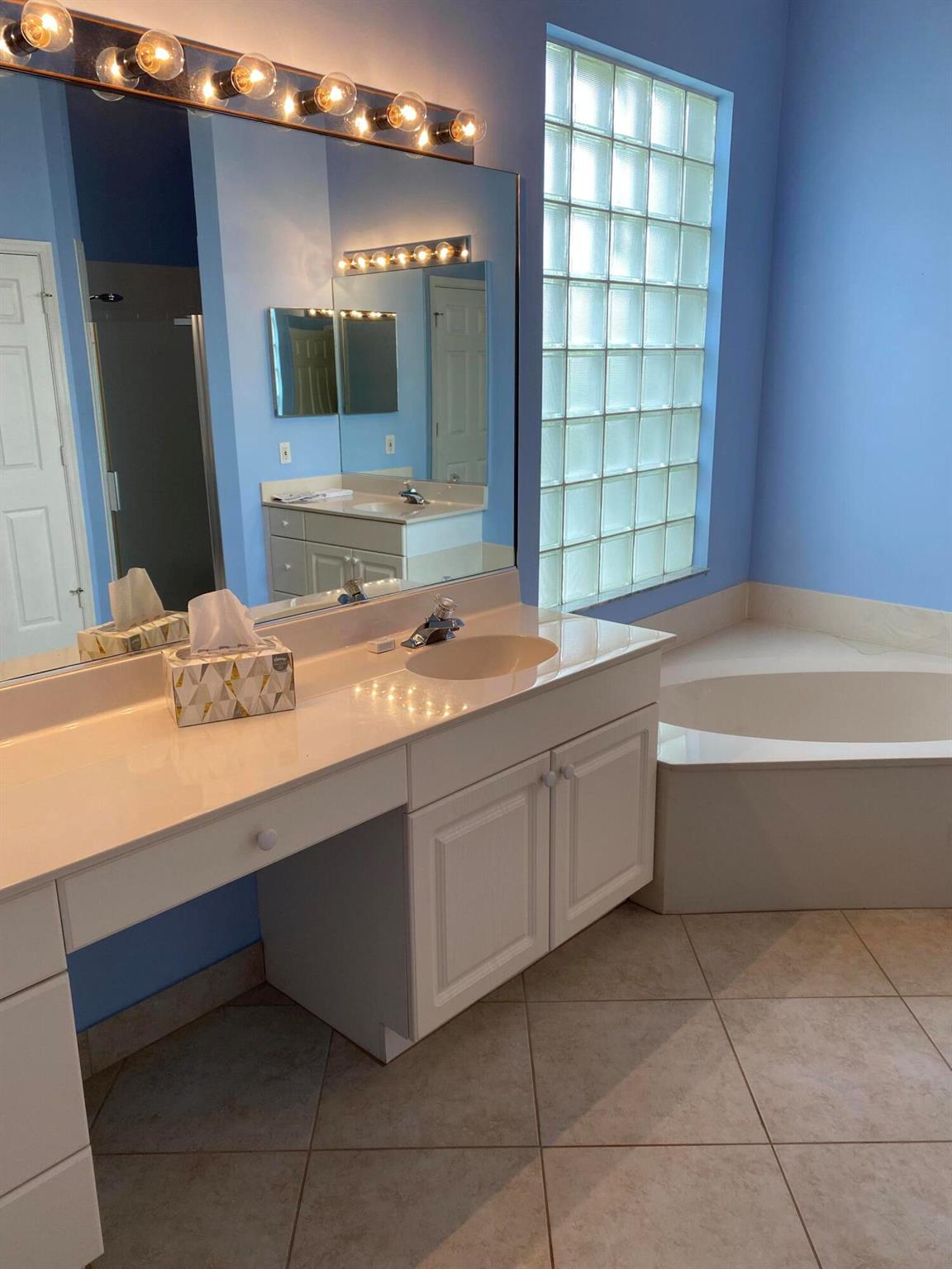 ROSSMOOR LAKES - Residential