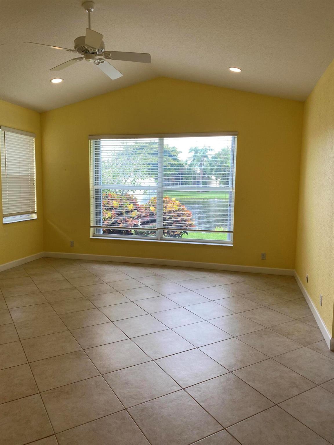 ROSSMOOR LAKES - Residential